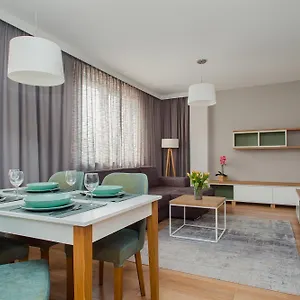Shortstaypoland , Warsaw Poland